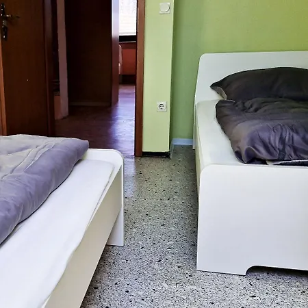 Apartament Work & *